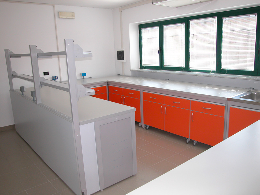 Technical laboratory furniture